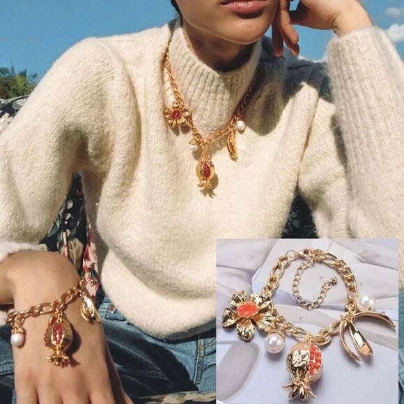 ZARA FLOWER FRUIT PEARL CHARM BRACELET - Picture 1 of 7